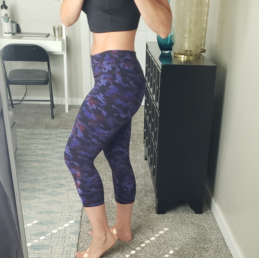 Camo Lululemon leggings size 6/8